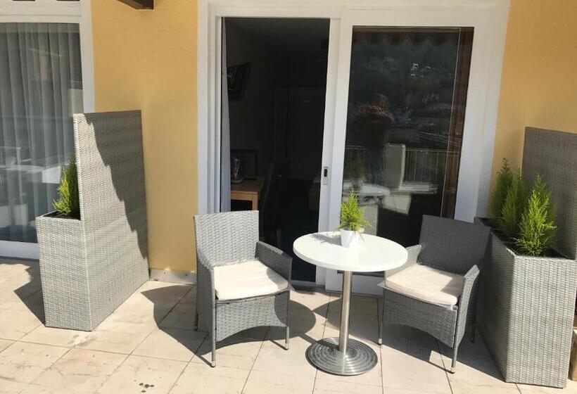 Quarto Estandar com Terraço, Traumblick