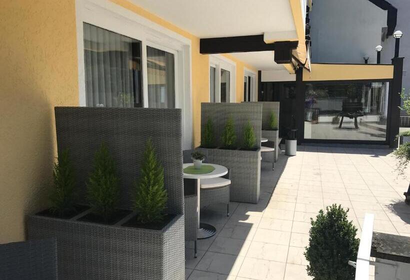 اتاق استاندارد با تراس, Traumblick