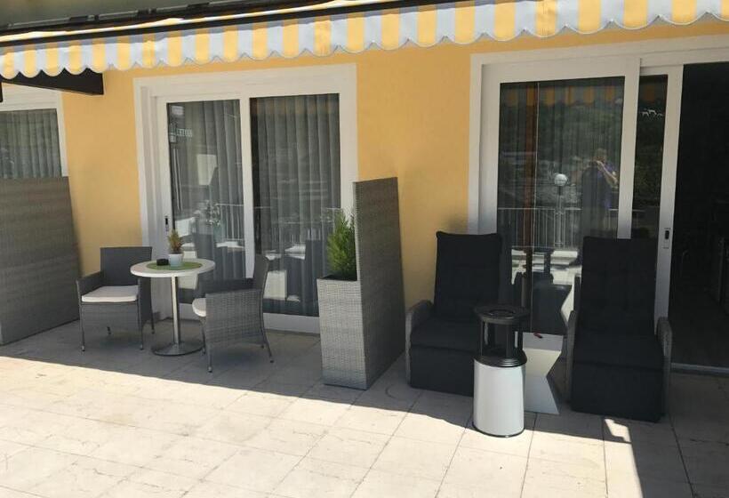 اتاق استاندارد با تراس, Traumblick