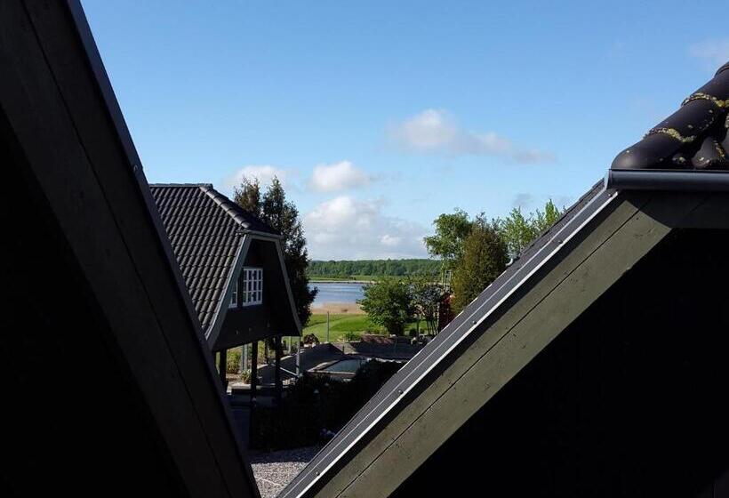 Четырехместный Номер Стандарт, Jungshoved Kro B&b