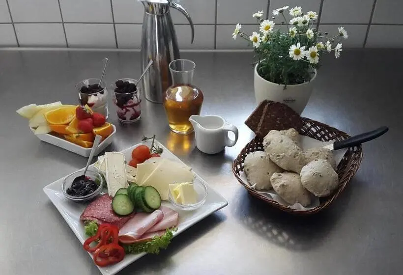 オーシャンビュースタンダードルーム, Jungshoved Kro B&b