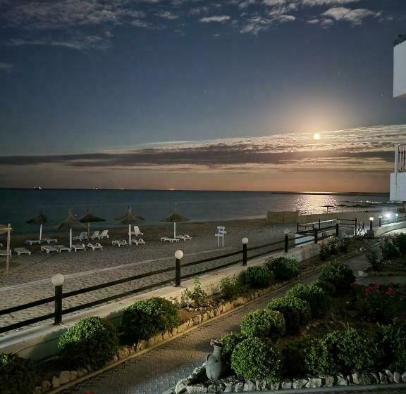 اتاق استاندارد با بالکن و چشم‌انداز دریا, La Perla Bianca Residence