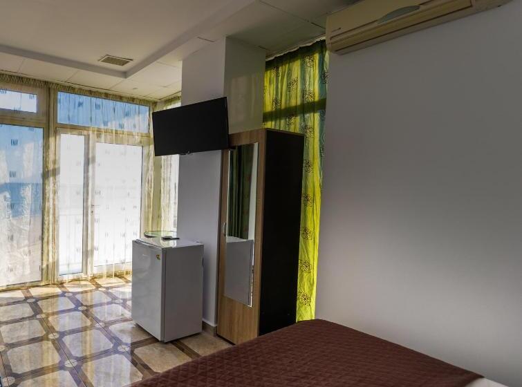 اتاق استاندارد با چشم‌انداز دریا, La Perla Bianca Residence
