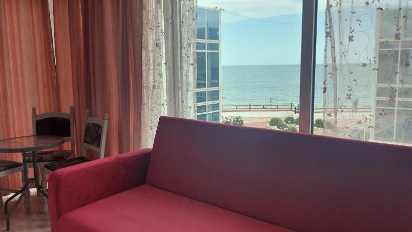 غرفة عائلية, La Perla Bianca Residence