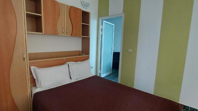 آپارتمان 1 خوابه با تراس, La Perla Bianca Residence