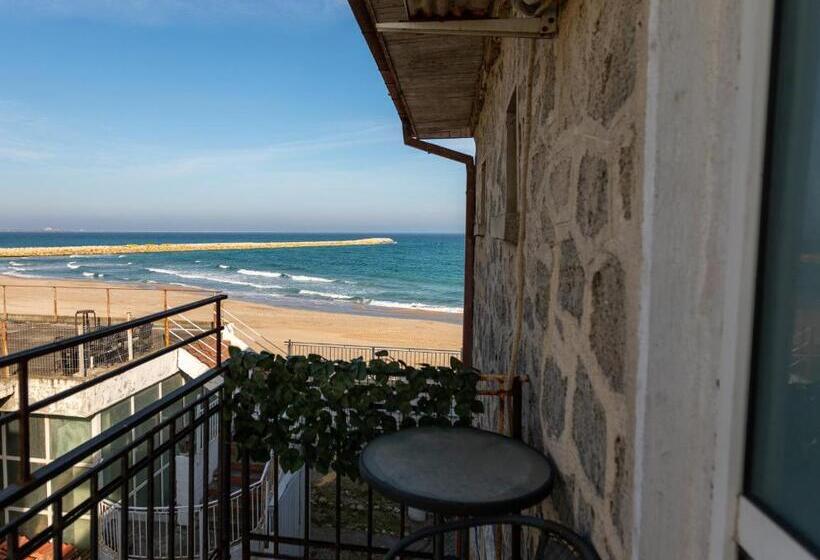 غرفة قياسية مزوَّدة بشُرفة, La Perla Bianca Residence