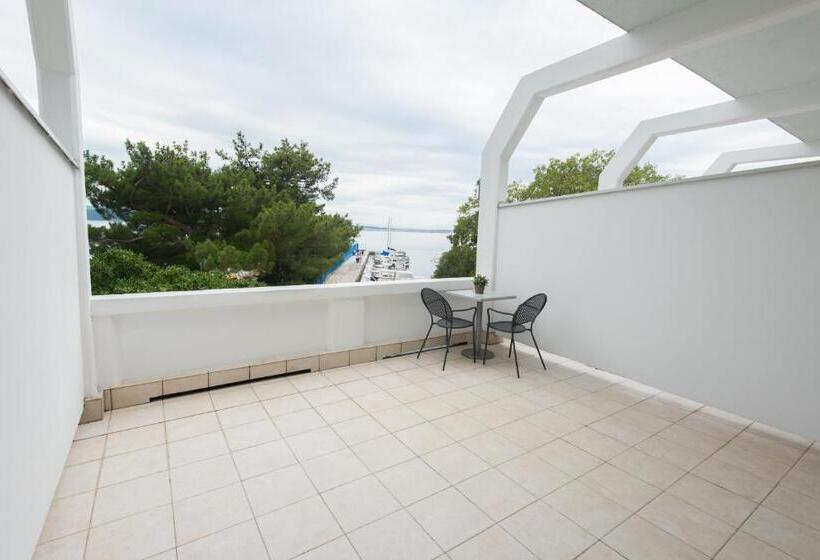 Номер Стандарт Индивидуальный Вид на Море, B&b Galija