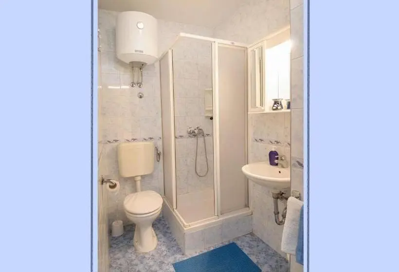 اتاق استاندارد با چشم‌انداز باغ, Bed And Breakfast Ritoša