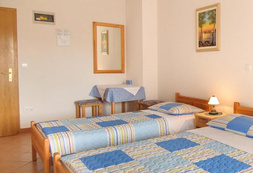 Номер Стандарт с Балконом, Bed And Breakfast Ritoša