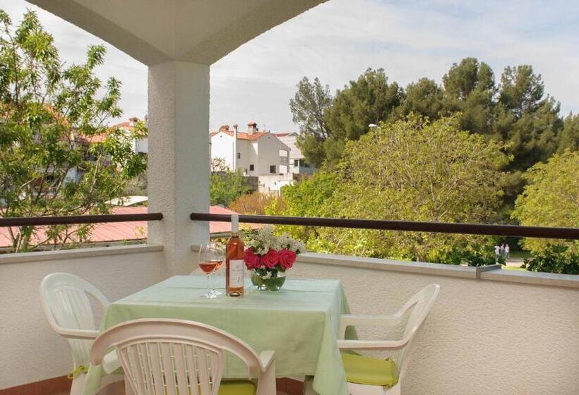 Апартаменты 1 Спальня с Балконом, Bed And Breakfast Ritoša