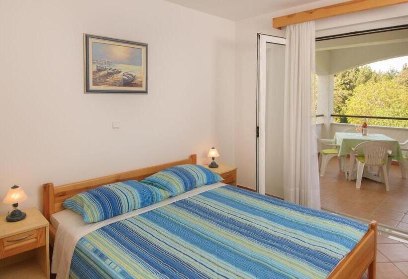 آپارتمان 1 خوابه با بالکن, Bed And Breakfast Ritoša