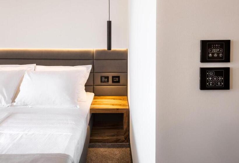 Номер Deluxe Вид на Море Боковой, Boutique Hotel Ani   Adults Only