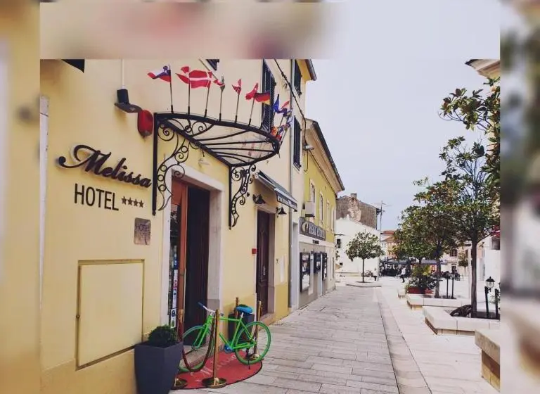 سوییت جونیور, Boutique Hotel Melissa