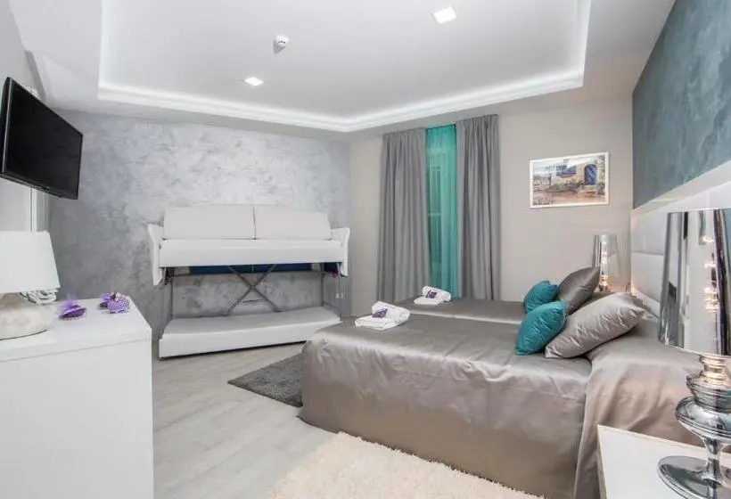 سوییت جونیور, Boutique Hotel Melissa