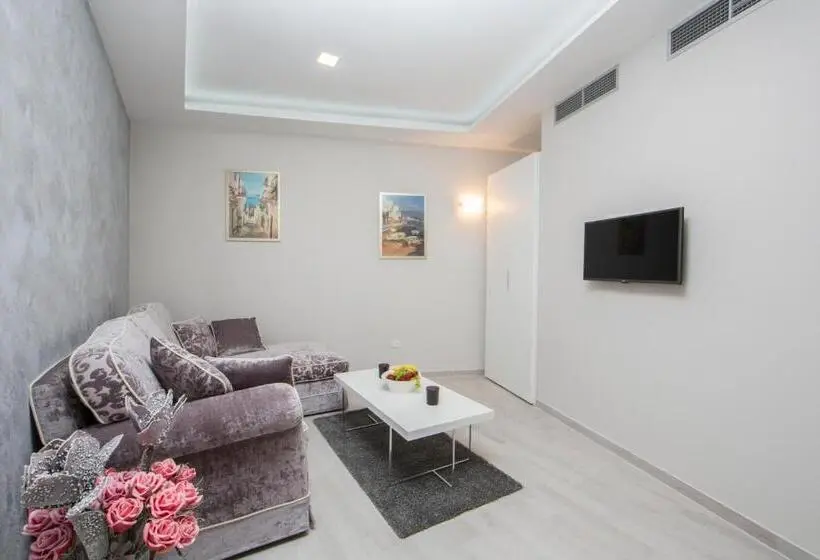 سوییت جونیور, Boutique Hotel Melissa