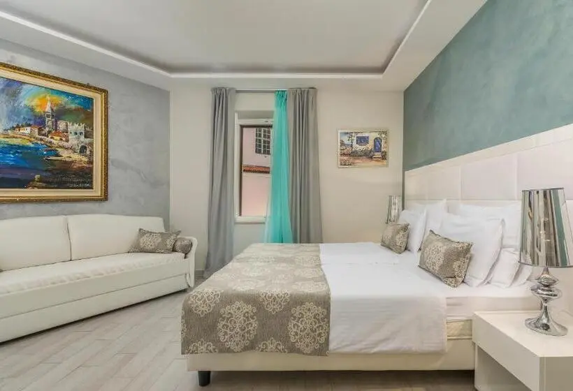 سوییت جونیور, Boutique Hotel Melissa
