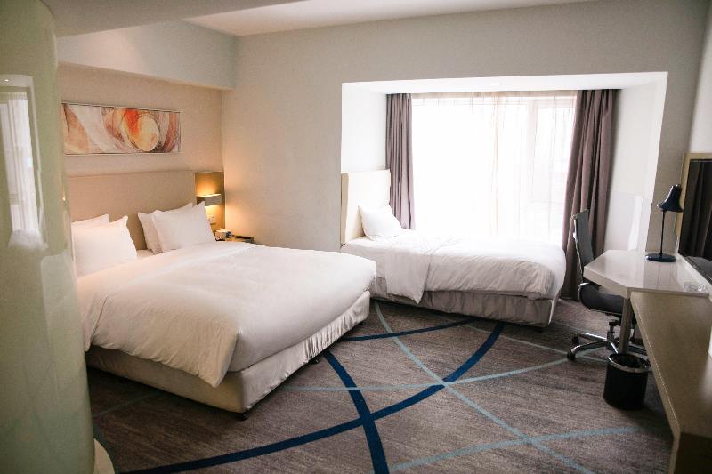 带大床的标准间, Holiday Inn Express Chengde Downtown, An Ihg