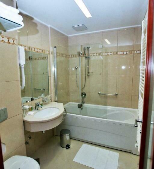 スタンダードルーム, Savus