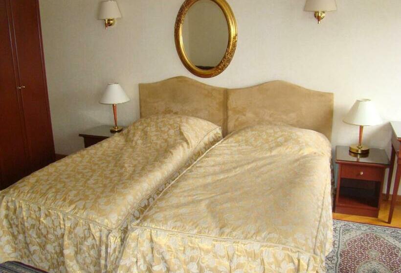 غرفة قياسية مزوَّدة بشُرفة, Vila Ariston