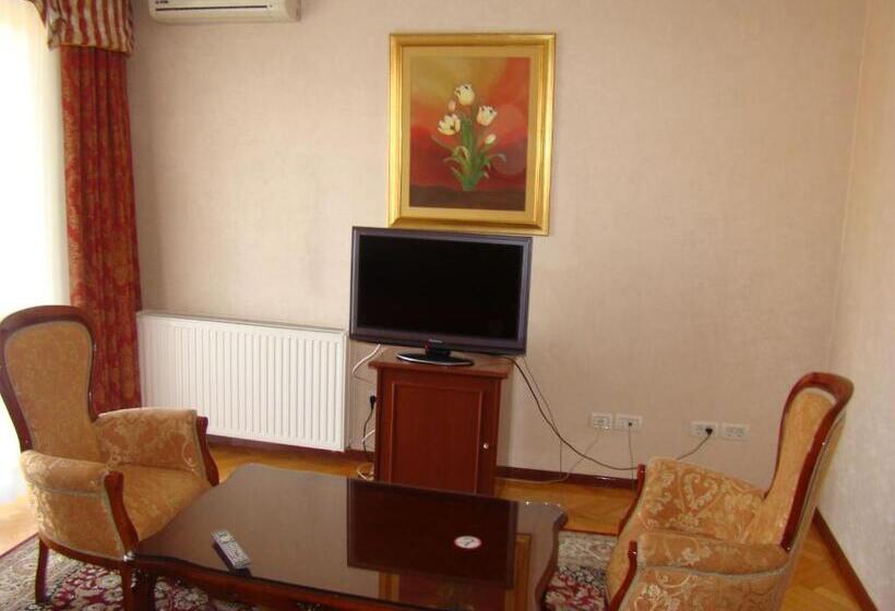 اتاق استاندارد با بالکن, Vila Ariston