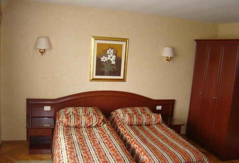 غرفة قياسية, Vila Ariston