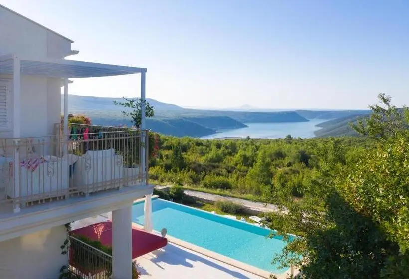Comfort suite with sea view, Villa Stefanija Small Boutique Hotel&restaurant