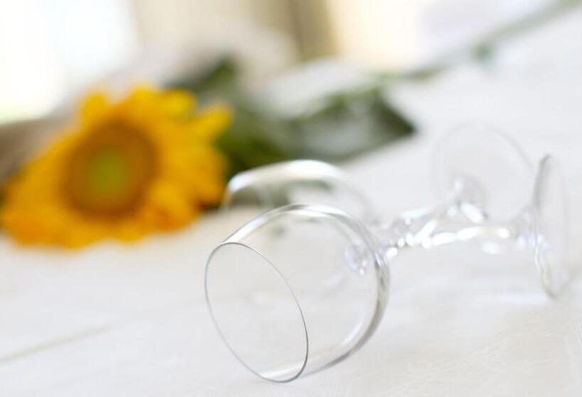 Номер Стандарт Вид на Море с Балконом, Villa Stefanija Small Boutique Hotel&restaurant