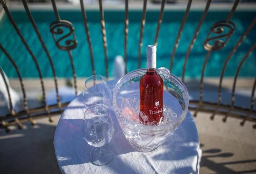 Номер Superior Вид на Море с Балконом, Villa Stefanija Small Boutique Hotel&restaurant