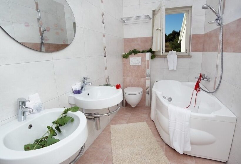 Comfort suite with sea view, Villa Stefanija Small Boutique Hotel&restaurant