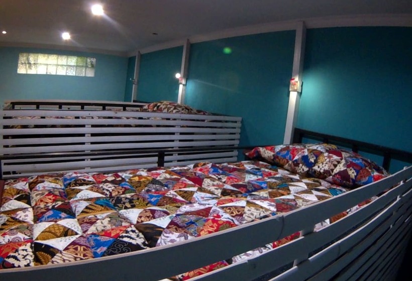 共用房间的床, Namastay