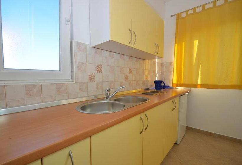 带1个卧室的带海景的公寓, Apartments Europa