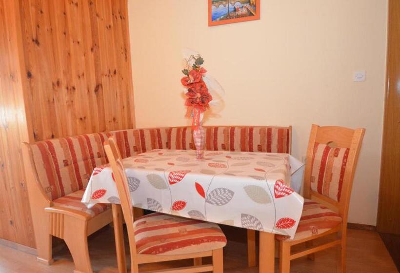 דירת חדר, Apartments Europa