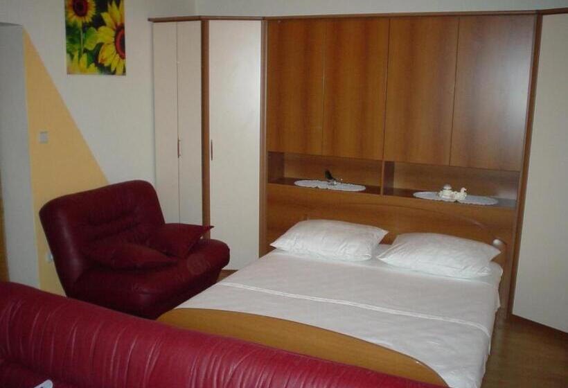 Апартаменты 1 Спальня, Apartments Europa