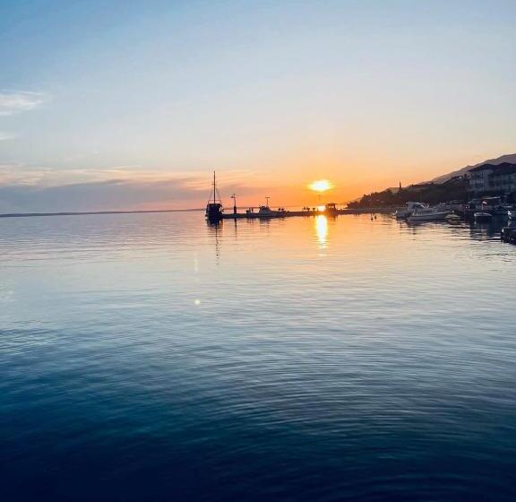 带1个卧室的豪华公寓, Apartments Europa