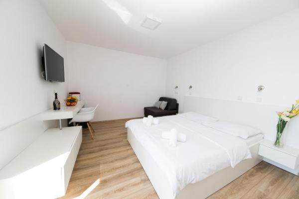 디럭스 룸 측면 바다 전망, Rocky Beach Rooms