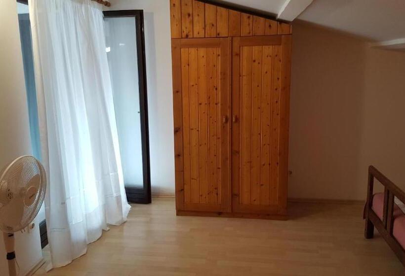 带露台的标准房间, Bed & Breakfast Banjole