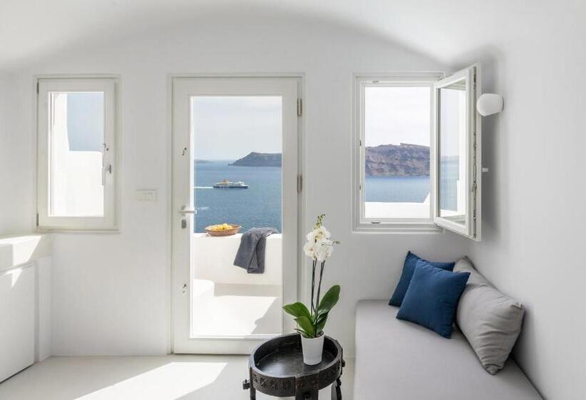 سوئیت جونیور با ماساژ آبی, Aspaki By Art Maisons