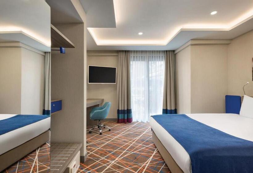 اتاق استاندارد با تخت بزرگ برای معلولان, Trip Bosphorus Taksim