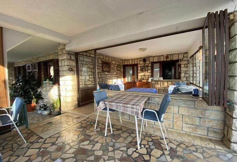 스탠다드 룸 가든 전망, Villa Matohanca