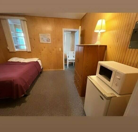 Номер Deluxe, Boardwalk Sand & Surf Beach Hotel Oceanfront