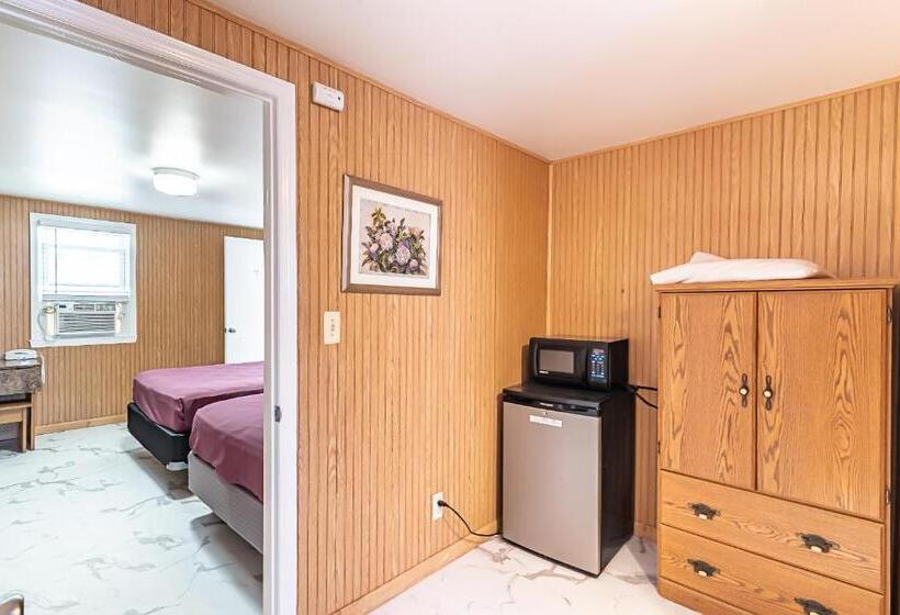 Апартаменты Deluxe 1 Спальня, Boardwalk Sand & Surf Beach Hotel Oceanfront