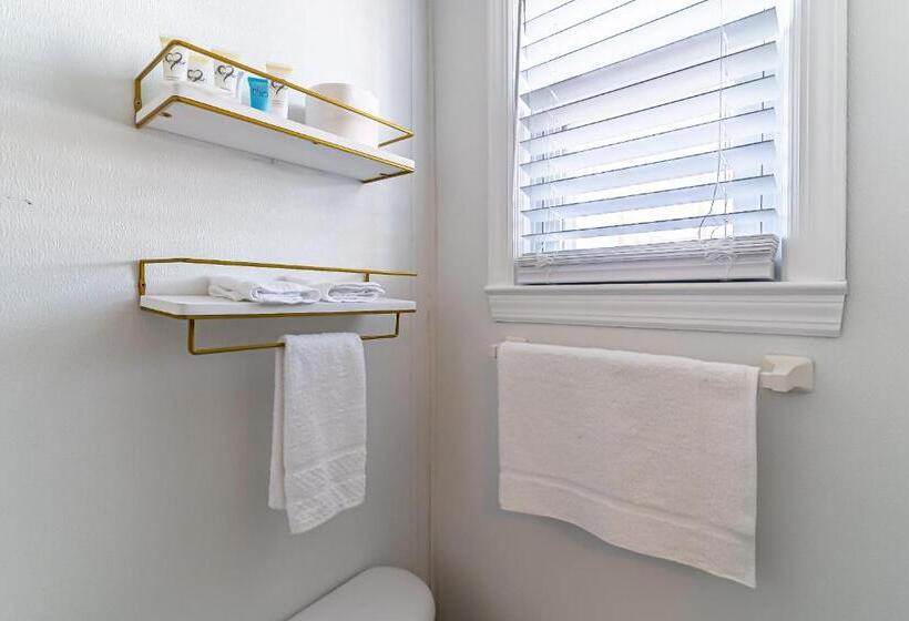 Апартаменты Deluxe 1 Спальня, Boardwalk Sand & Surf Beach Hotel Oceanfront