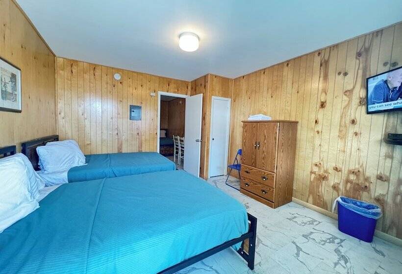 Номер Deluxe, Boardwalk Sand & Surf Beach Hotel Oceanfront