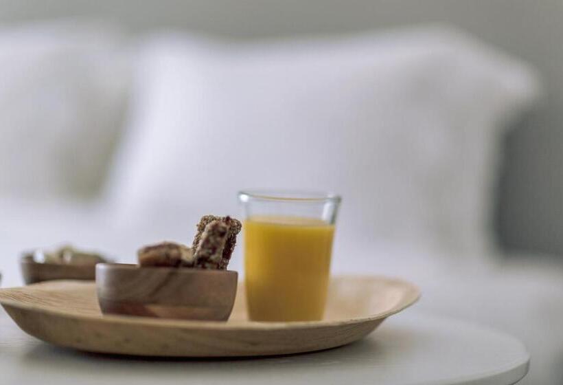 Полулюкс Вид на Сад, Mykonos Blanc   Preferred Hotels & Resorts