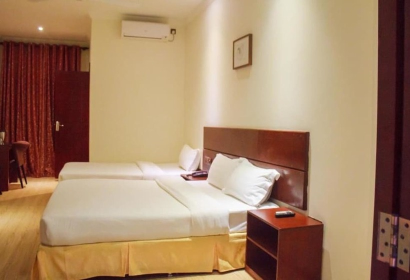 اتاق استاندارد سه نفره, Whiteshell Island Hotel & Spa