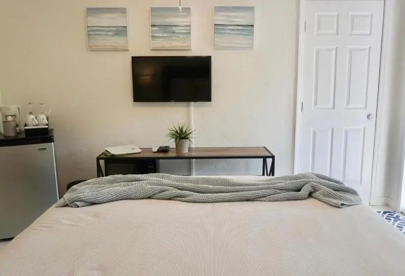 デラックスルーム, 4145 By The Sea Inn & Suites