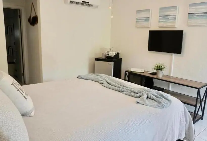 デラックスルーム, 4145 By The Sea Inn & Suites