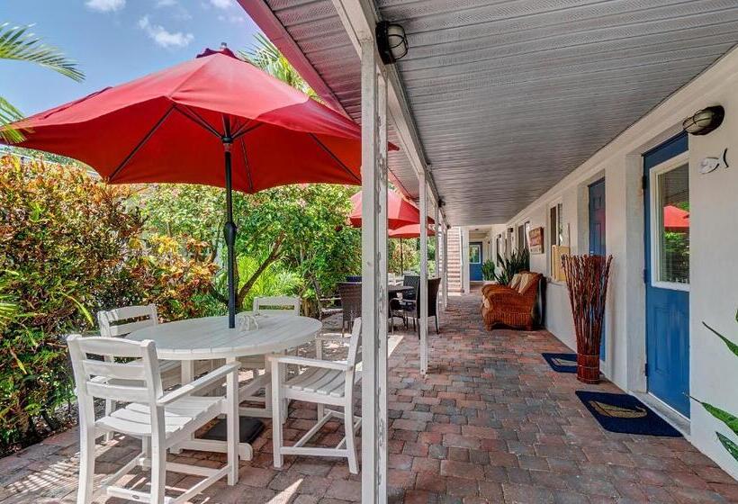 شقة غرفة واحدة مزودة بتراس, 4145 By The Sea Inn & Suites