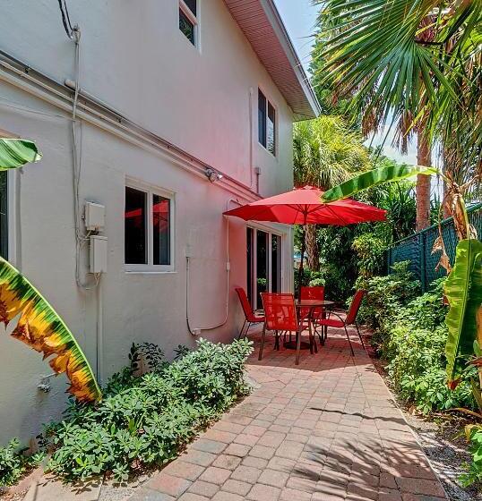 شقة غرفة واحدة مزودة بتراس, 4145 By The Sea Inn & Suites