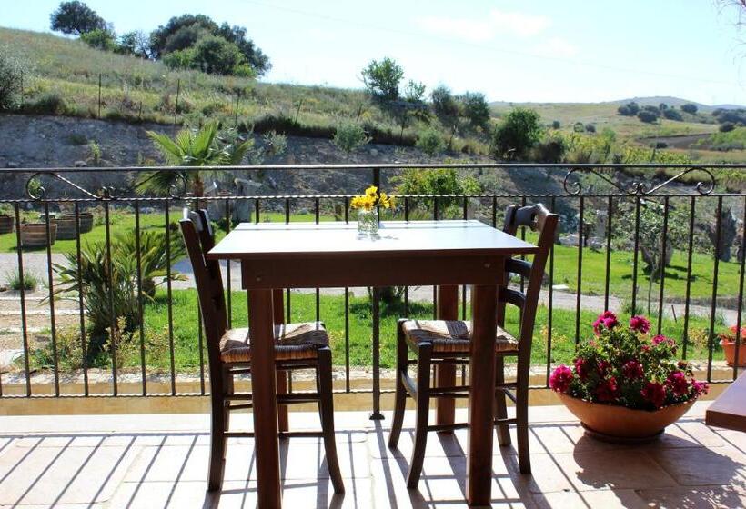 身障者適用キングサイズベッドルーム, Agriturismo La Casa Di Bacco